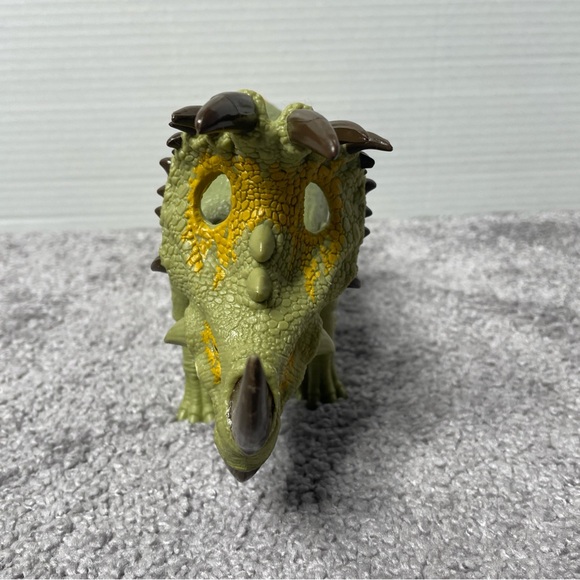 Mattel Jurassic World: Dominion Roar Strikers Sinoceratops Dinosaur Figure Works - Picture 7 of 9